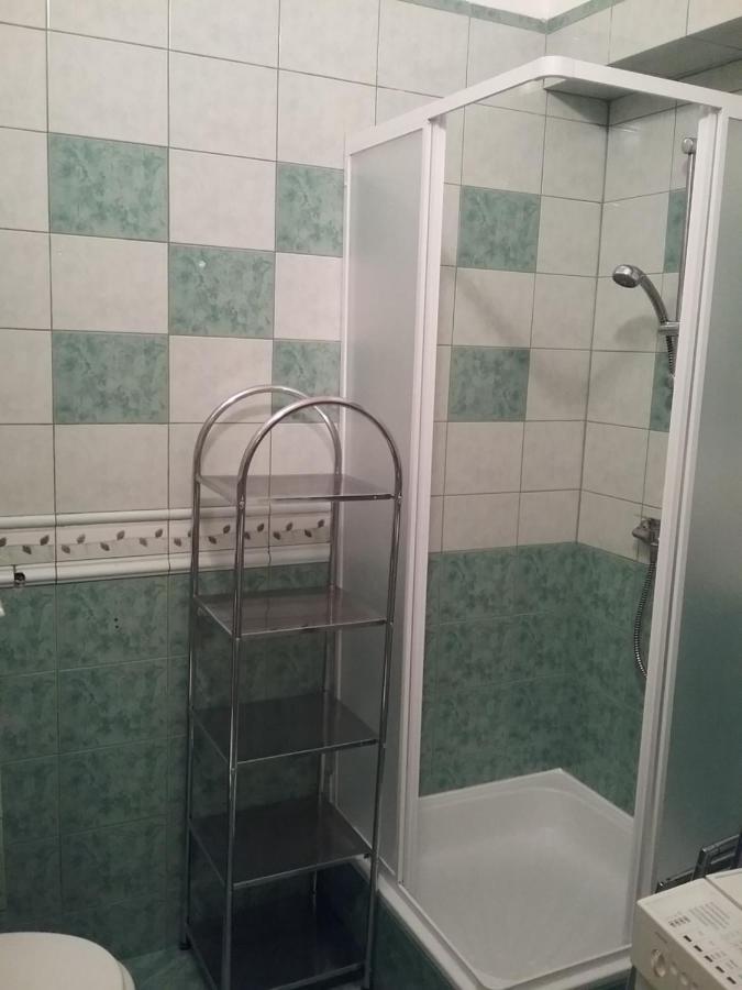 Pokoje - Osobne Parter 5 Apartment ทอรูน ภายนอก รูปภาพ